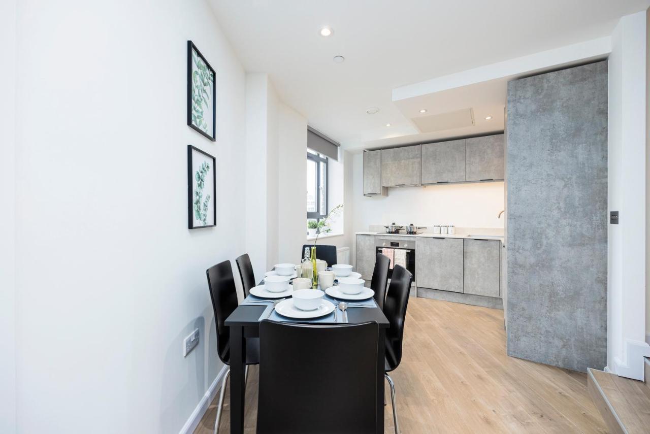 Cresta House - Modern Apartments Luton  Dış mekan fotoğraf