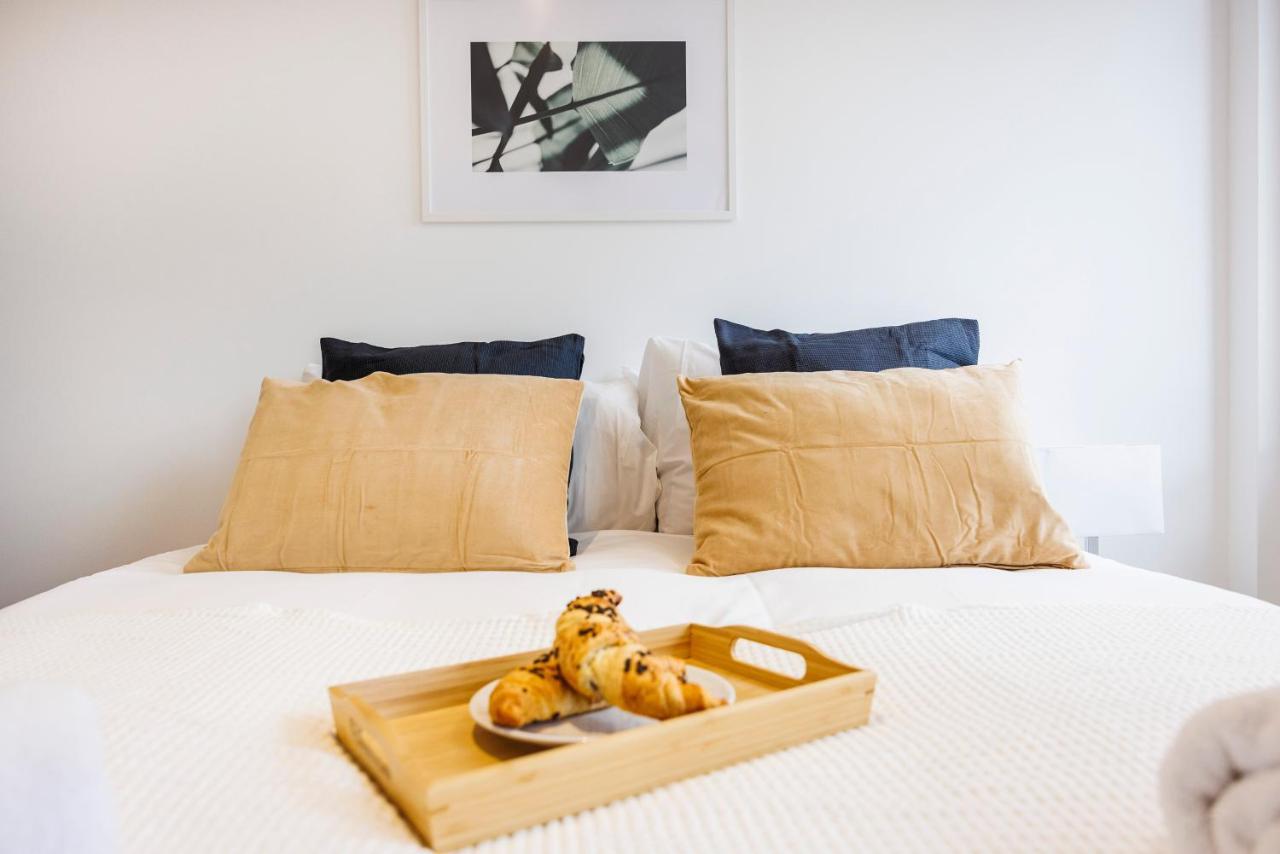 Cresta House - Modern Apartments Luton  Dış mekan fotoğraf