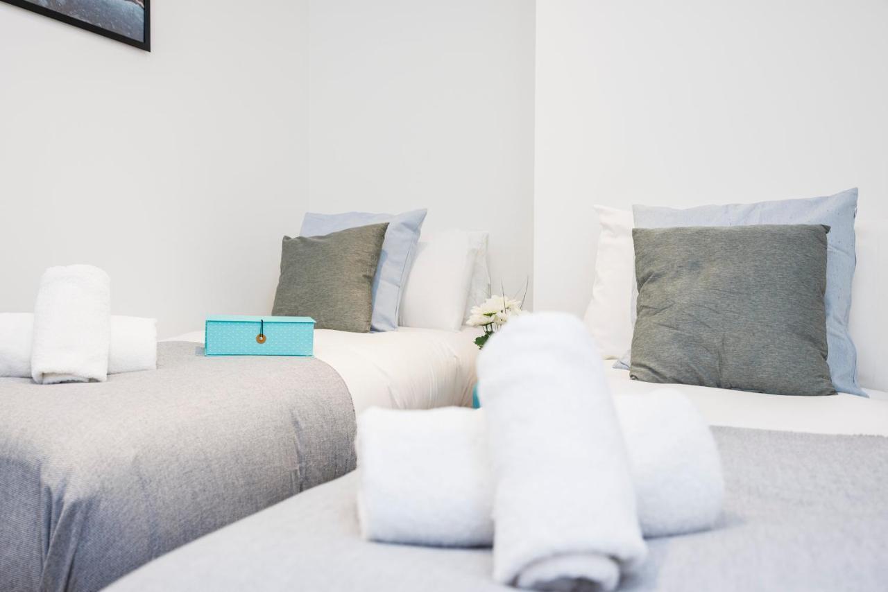 Cresta House - Modern Apartments Luton  Dış mekan fotoğraf
